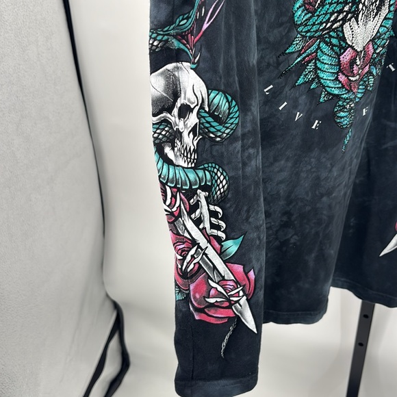 Affliction Black and Green Long Sleeve Tee with  Sparkly Skull Design Size‎ XL - Picture 4 of 11
